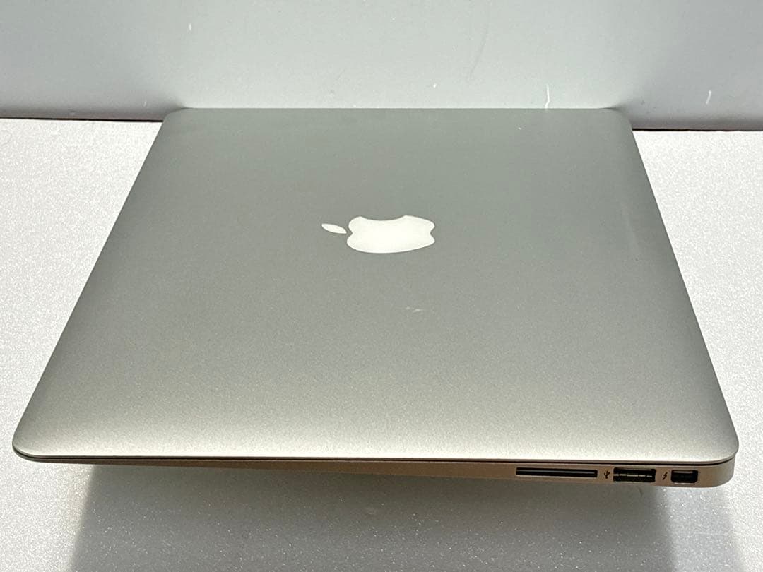 ⭐️M940A⭐️MacBook Air i7 2.2 GHZ A1466
