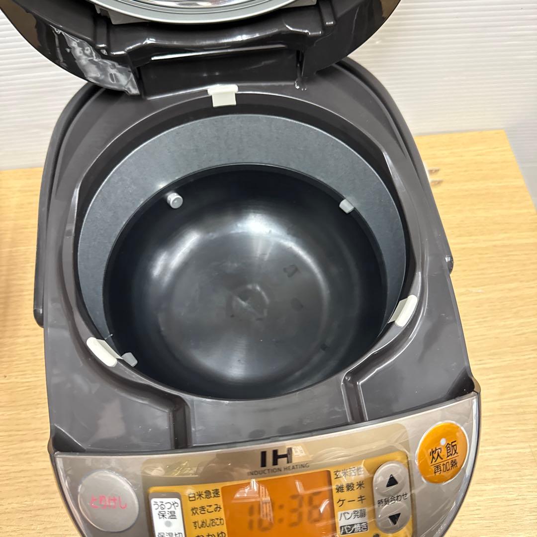 Zojirushi IHジャー炊飯器NP-VD10