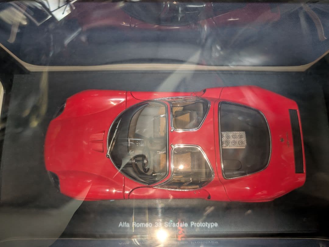 オートアート1/18 Alfa Romeo 33 Stradale