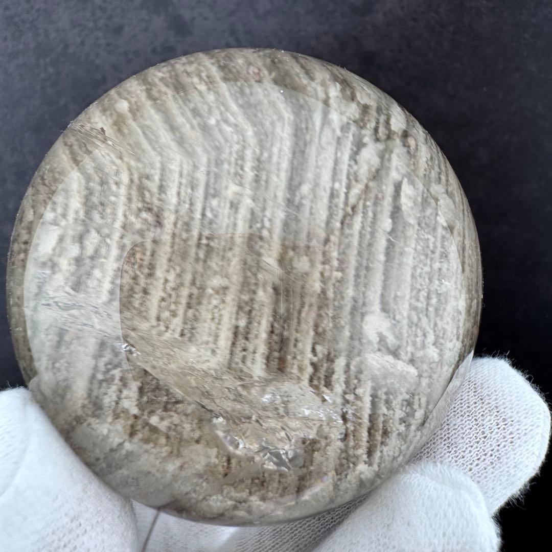 M-30虹入り層状ガーデンクォーツ丸玉 スフィア 庭園水晶 天然石 58.7mm