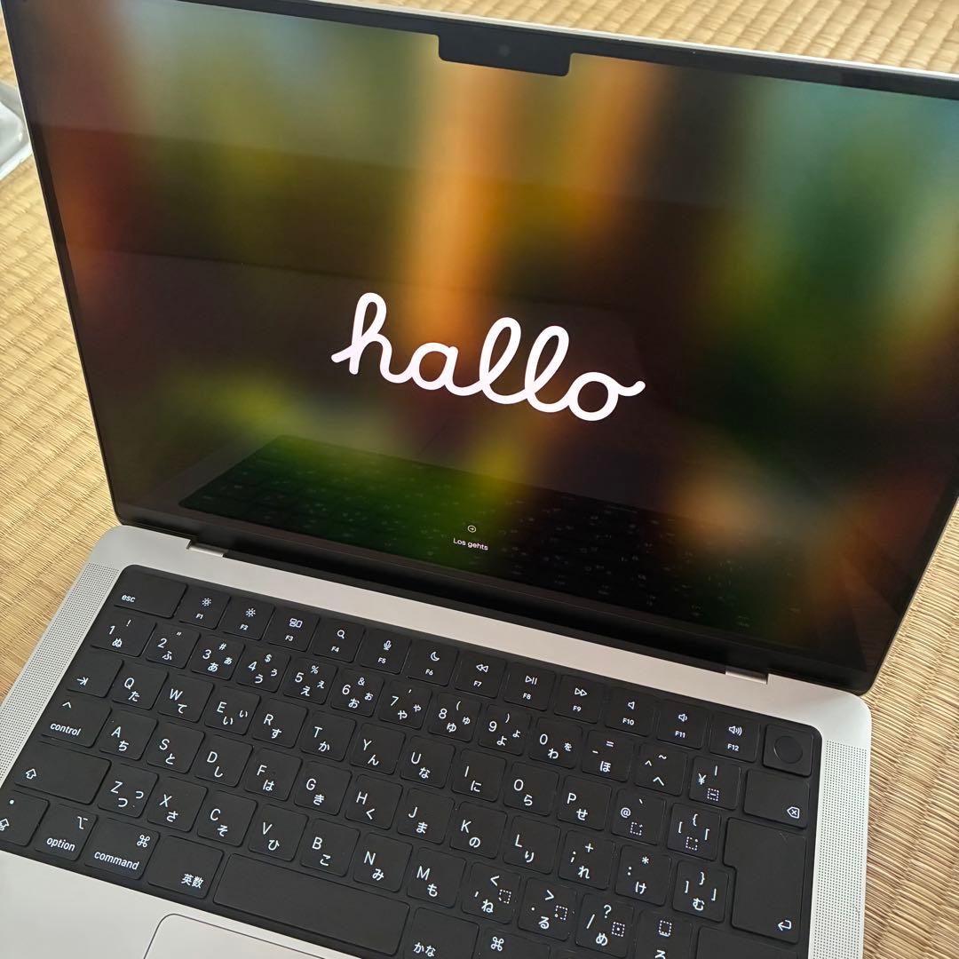 2024 MacBook Pro M4 メモリ16GB 充電回数20回以下　美品