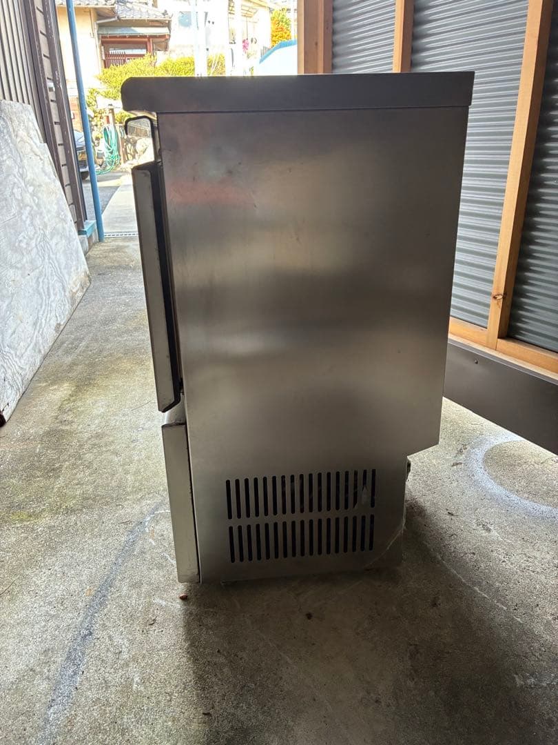 『ツッキー』ホシザキ　35kgタイプ製氷機