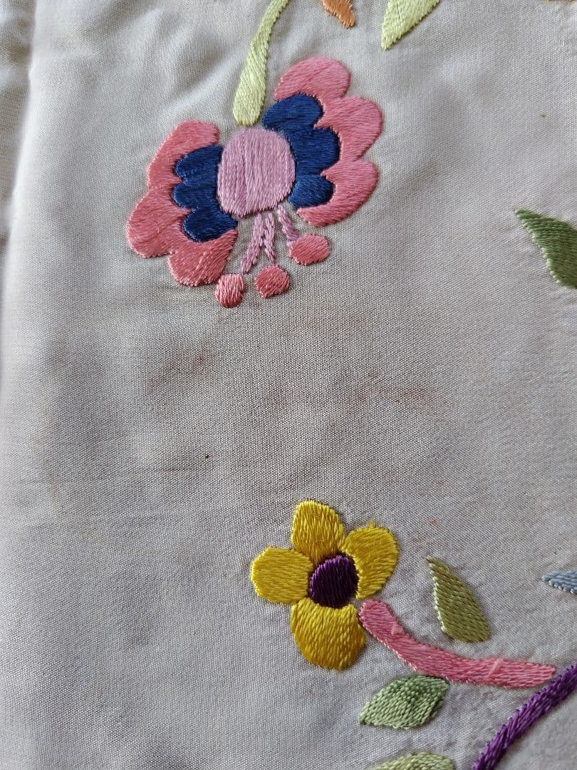 花柄刺繍テーブルクロス フリンジ付きビンテージ