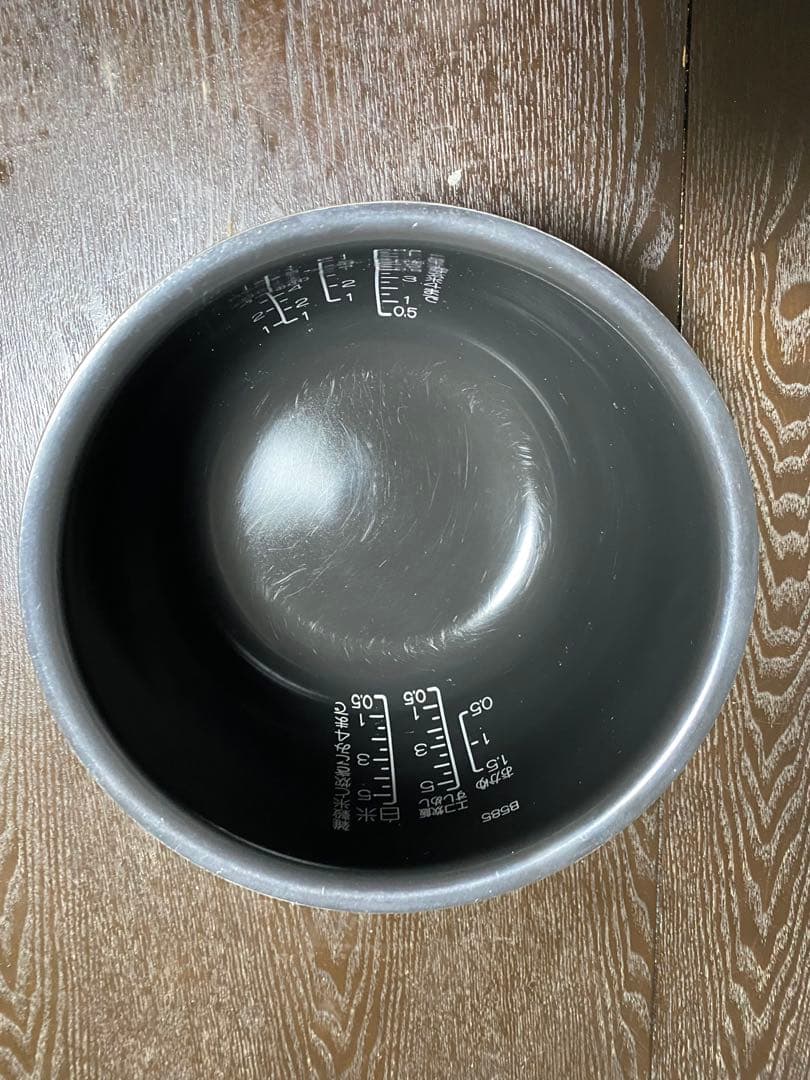 象印 IH炊飯器 NW-VH10A ２３年製