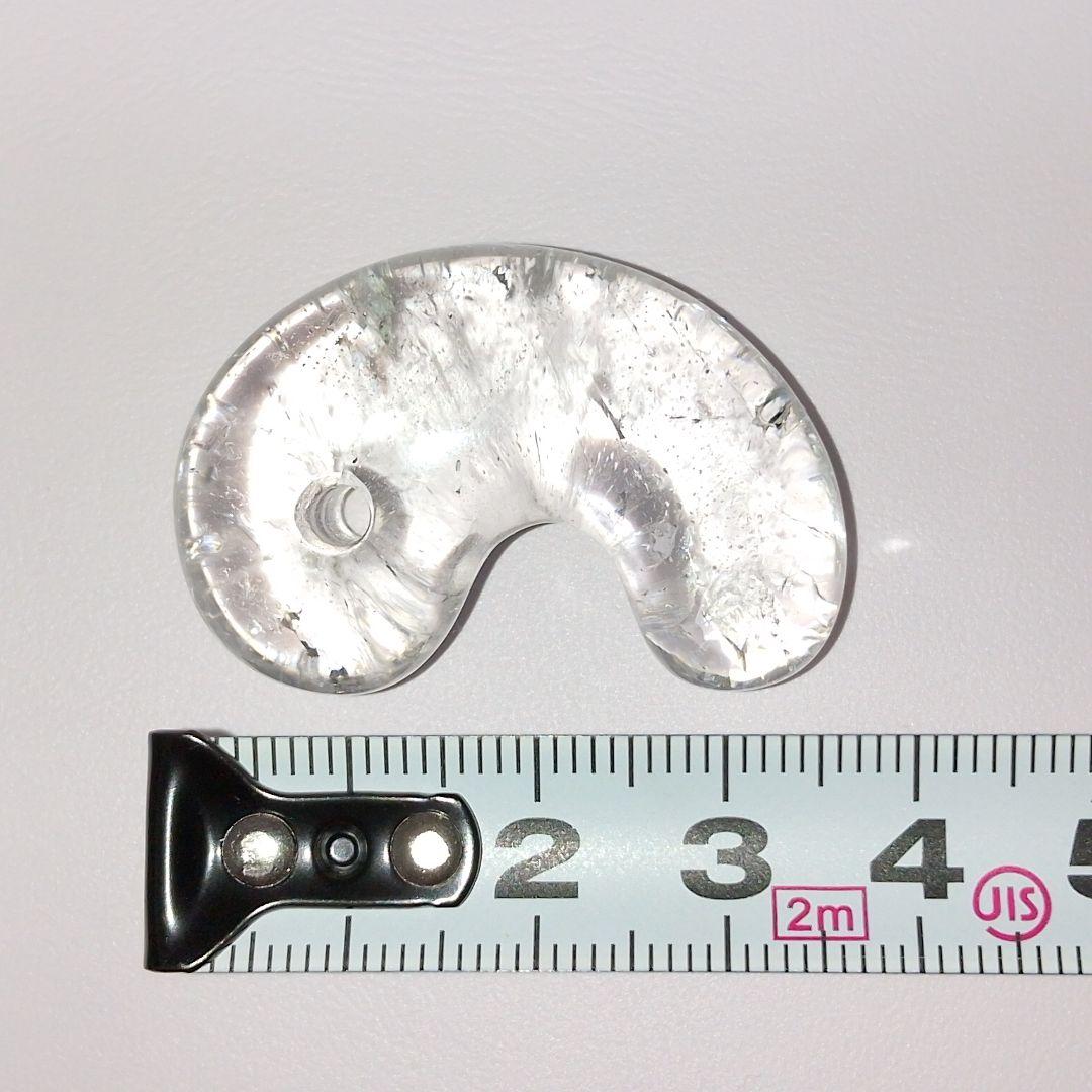 【勾玉】 天然水晶／クォーツ 19.5g