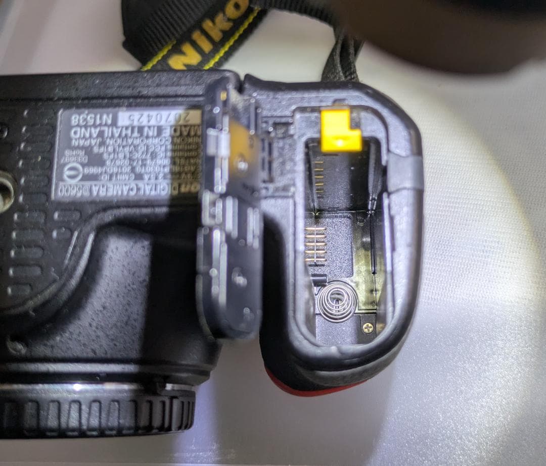 Nikon D5600 ダブルズームレンズキット一眼レフカメラ