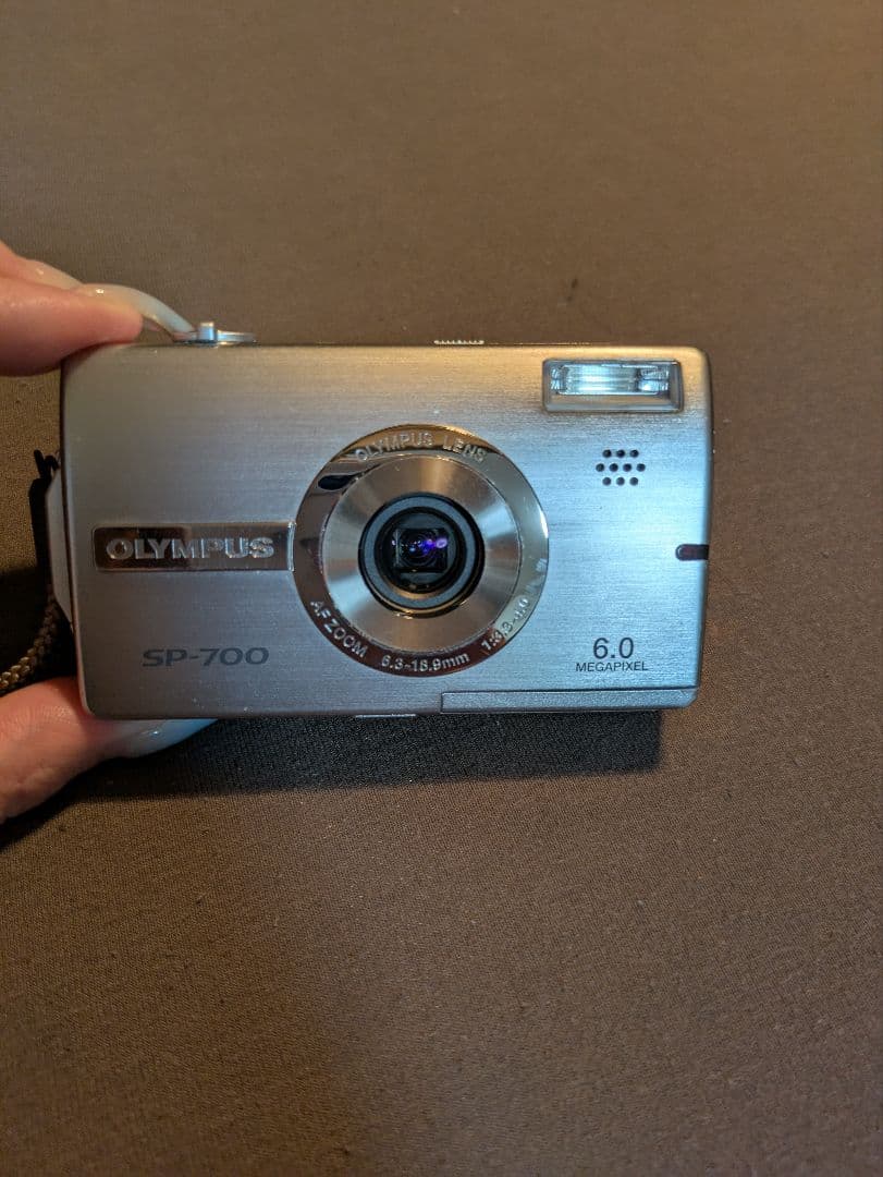 OLYMPUS(オリンパス）SP-700 コンパクト デジカメ