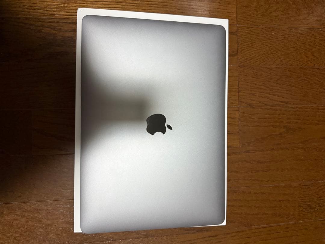 MacBook Air 13-inch M1チップスペースグレー