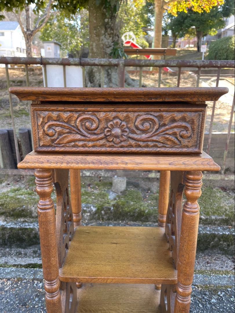 アンティーク　木製電話台・ファックス台、彫刻デザイン　飾り棚