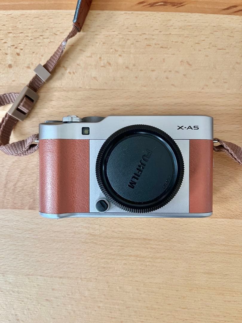FUJIFILM X-A5 レンズキット XC 15-45mm OIS PZ