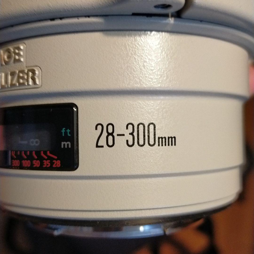 IMAGE STABILIZER 28-300mm 赤線レンズ