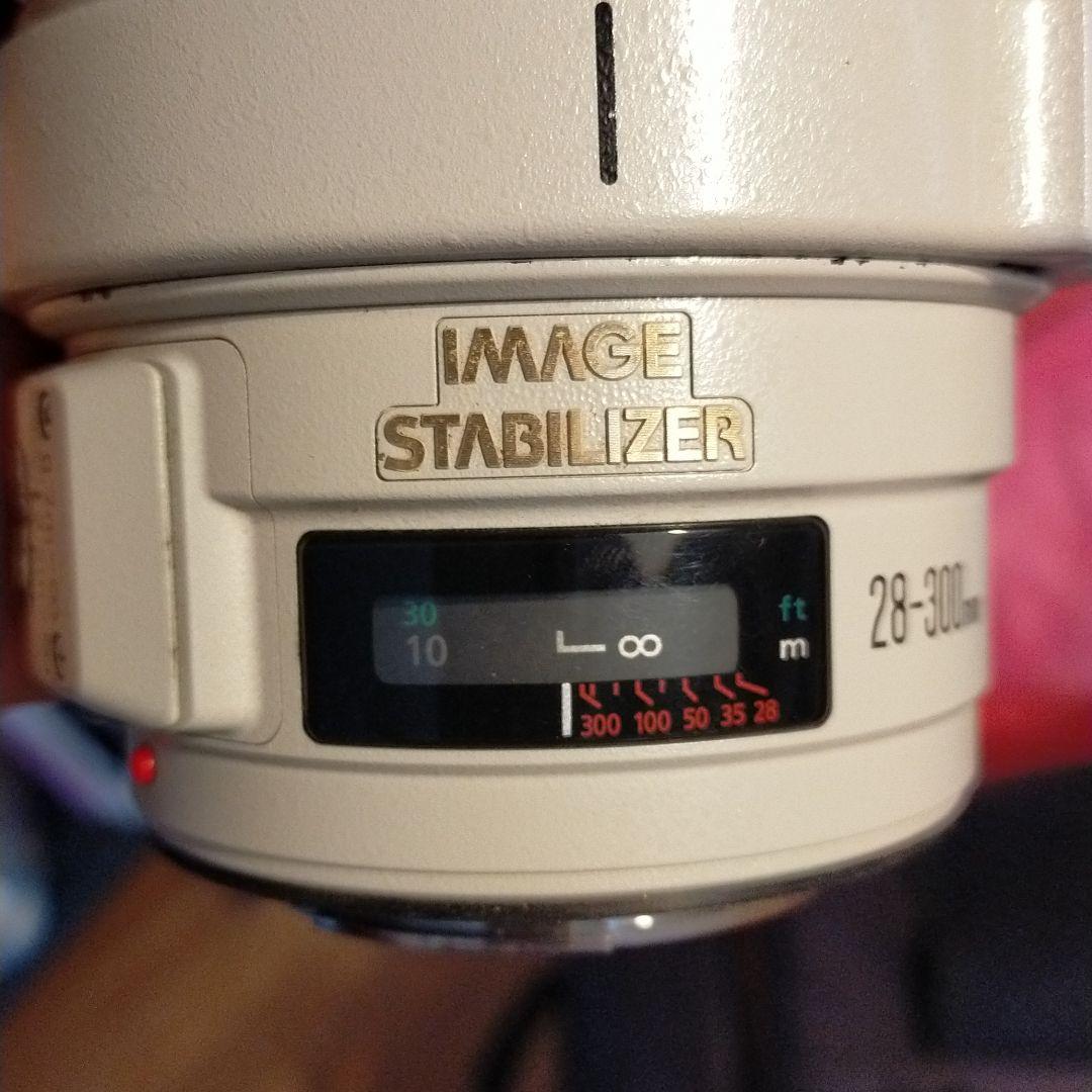 IMAGE STABILIZER 28-300mm 赤線レンズ
