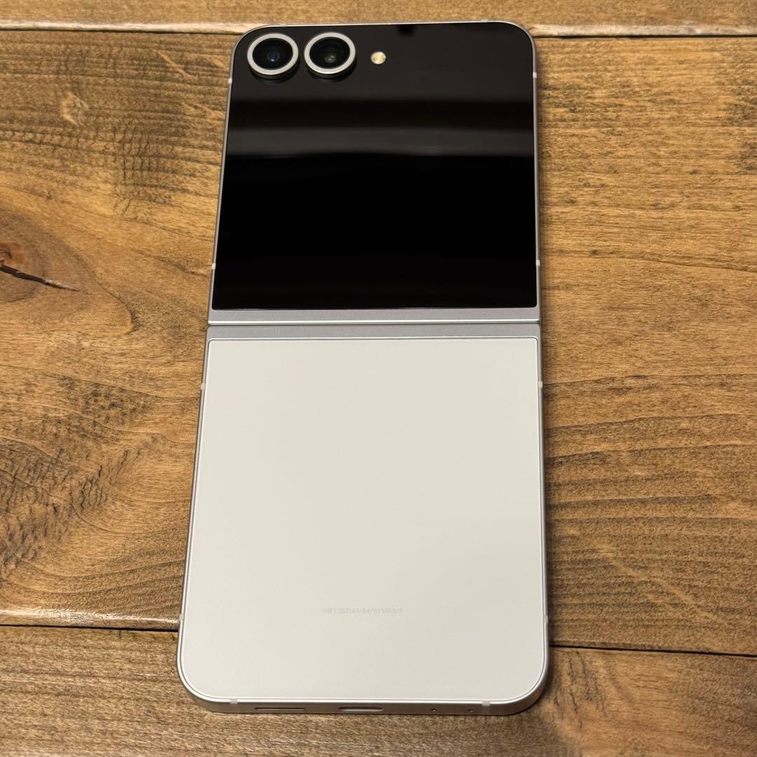 スマートフォン本体 GALAXY Zflip6 256G