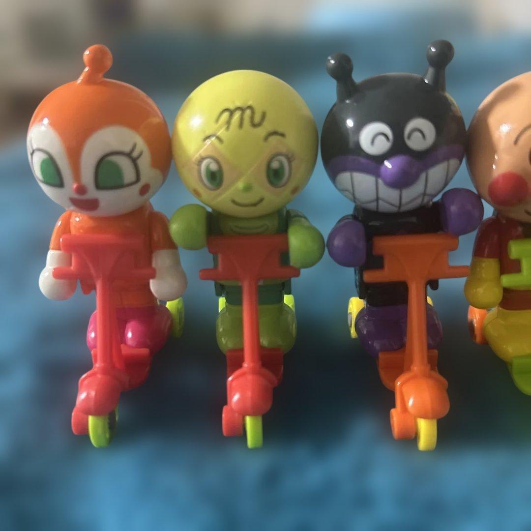 アンパンマンフィギュア　ドキンちゃん　メロンパンナちゃん　しょくぱんまん2007