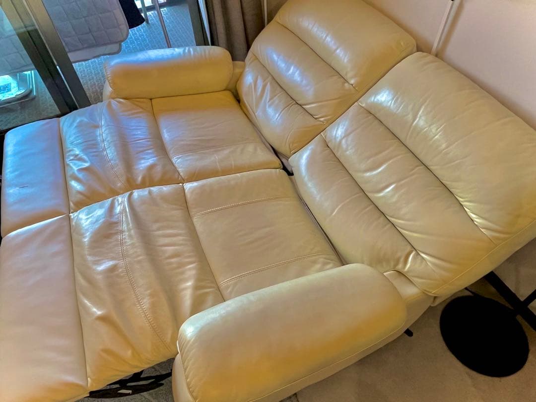 【美品】2人掛け リクライニングソファ ベージュ 新生活 ホームシアター 送料込