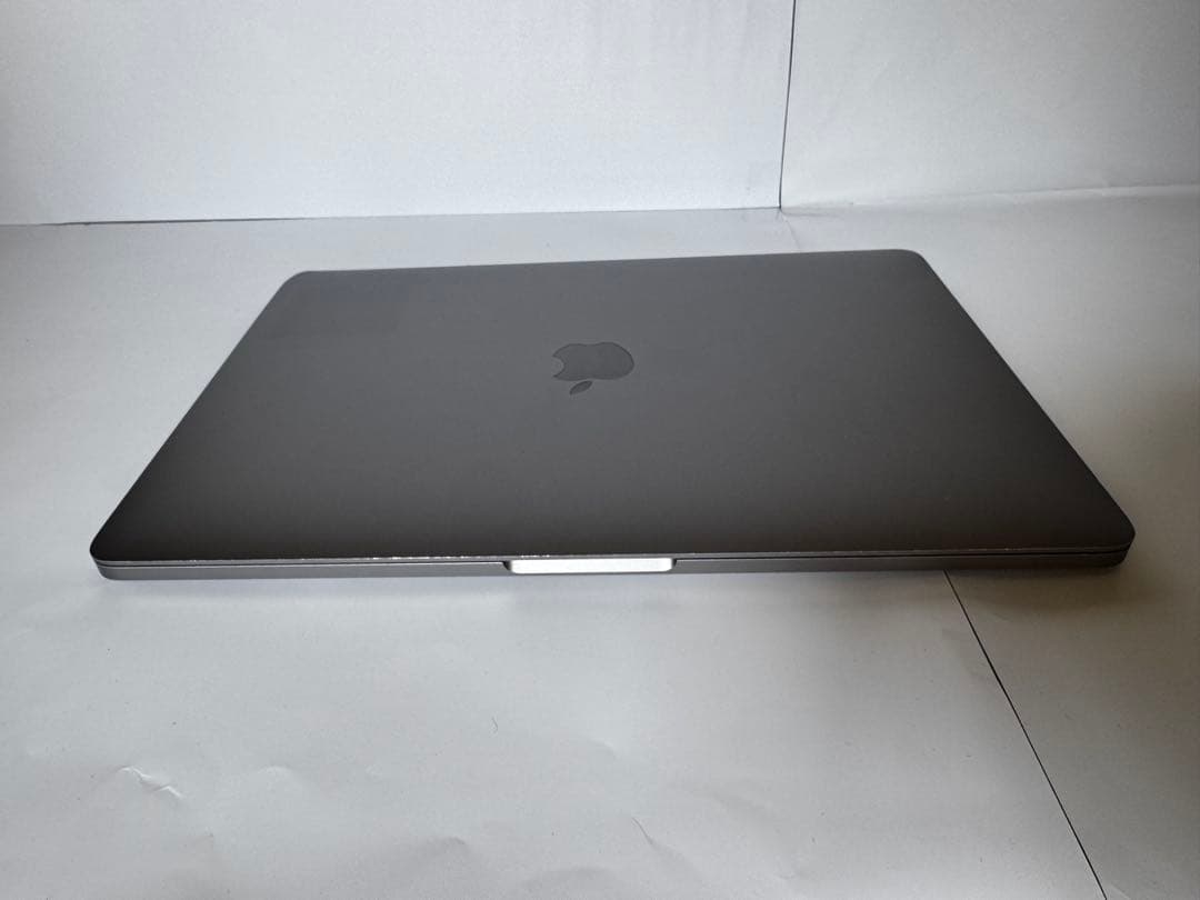 MacBook Pro 13インチ 2019 / i5 / 16GB/256GB