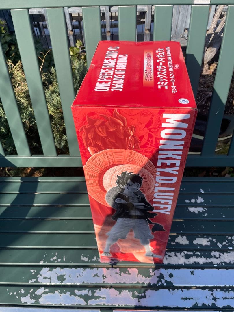 ワンピースベースショップ　コミックスカラー