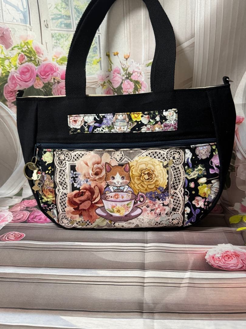 ラウンド型トートバッグ（シークレット柄）