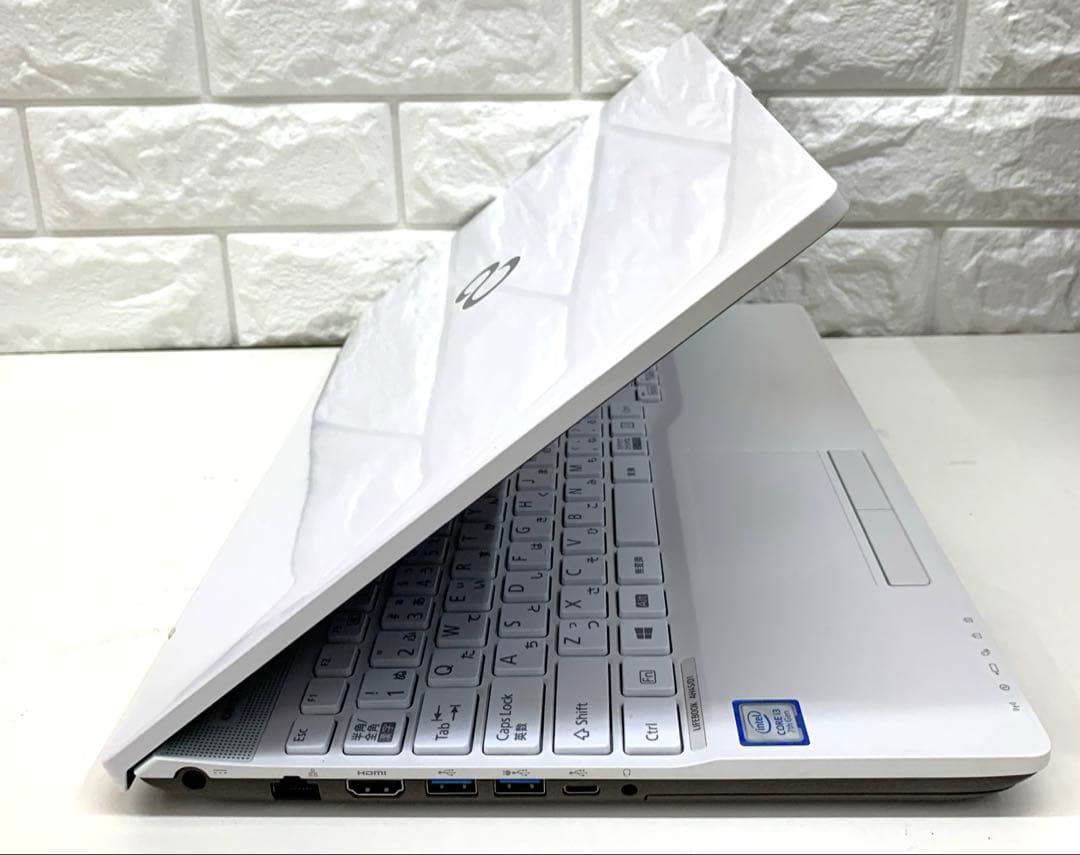 558 富士通 ノートPC Blu-ray対応 SSD512GB Core i3