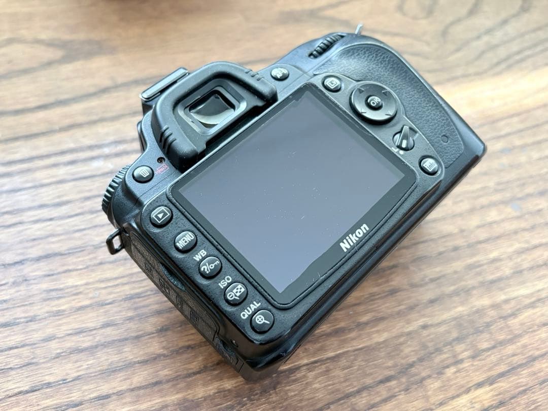 【ジャンク】　Nikon D90 ボディ
