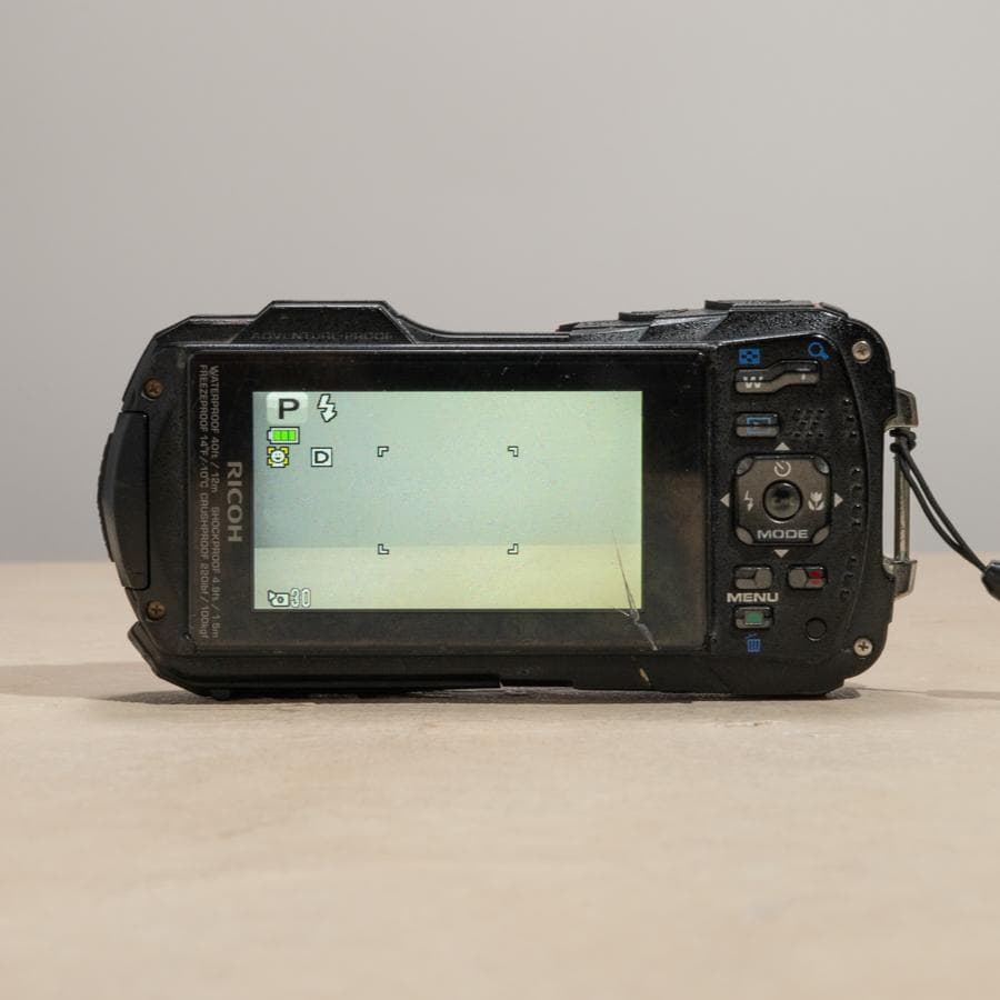 【防水カメラ】RICOH WG-30 レッド スマホ転送OK