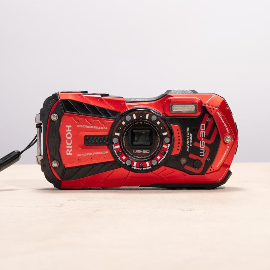【防水カメラ】RICOH WG-30 レッド スマホ転送OK