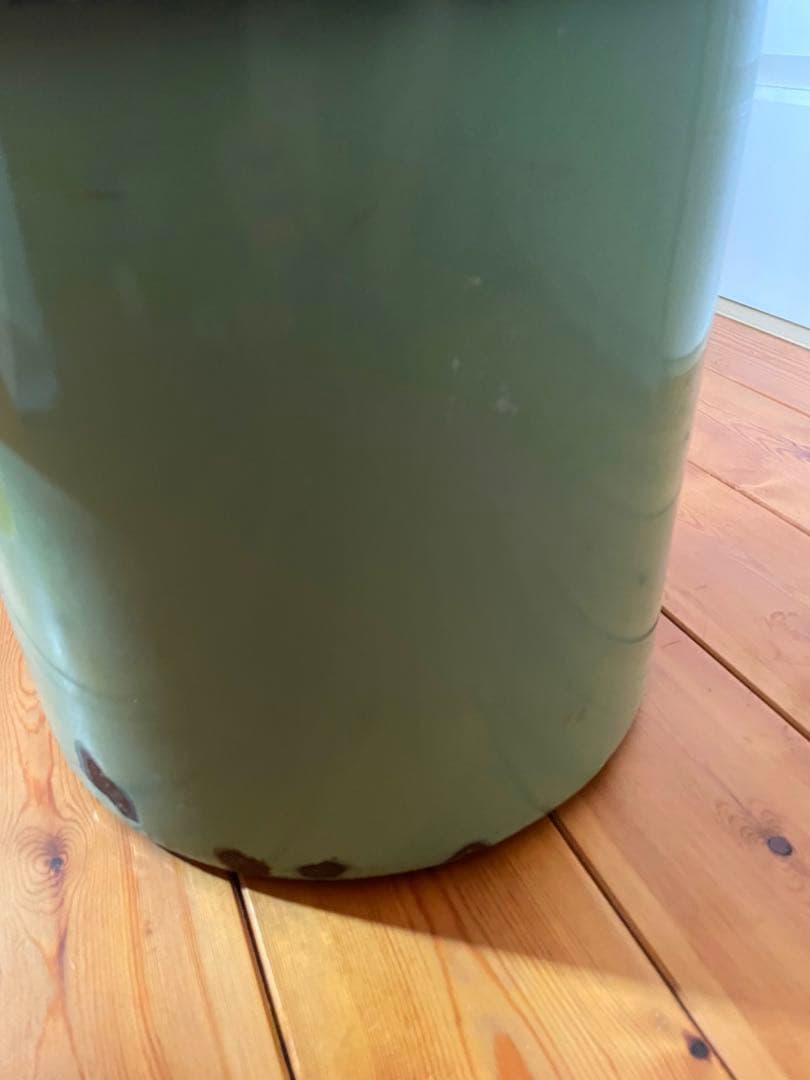 ２点セット　昭和レトロ　大きめ　大型　アンティークホーロー缶　店舗什器