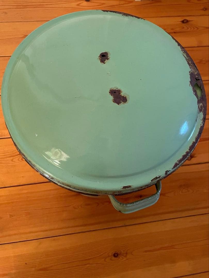 ２点セット　昭和レトロ　大きめ　大型　アンティークホーロー缶　店舗什器