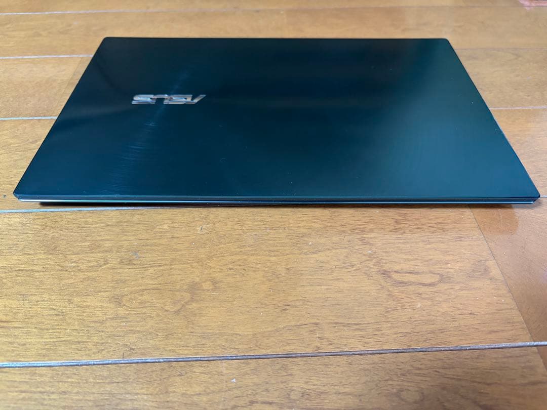 売切り）ASUS ZenBook Ryzen7 MEM16GB,SSD512GB