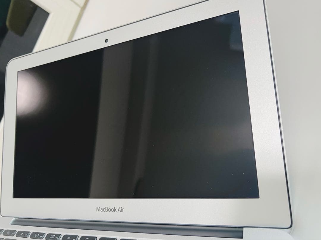 MacBook本体 MacBookAir 11-inch Mid 2012