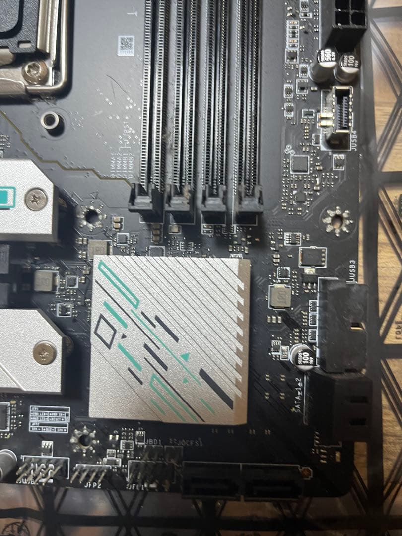 MSI B650M GAMING PLUS マザーボード