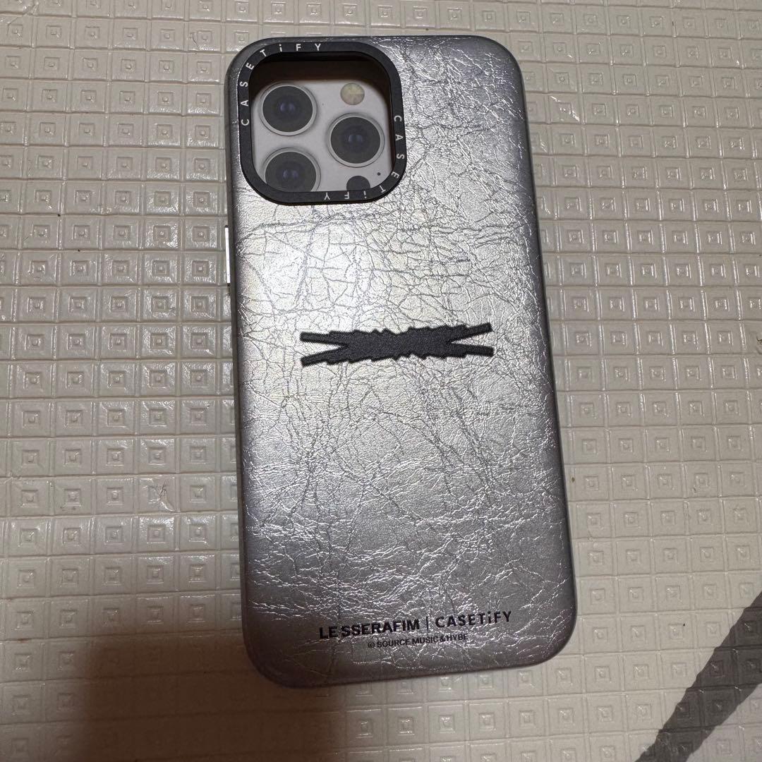 LE SSERAFIM CASSETiFY ケース