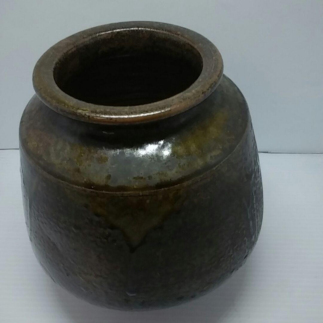 ２４８ 備前焼 　花瓶　生け花の　原点　詫び　寂の　世界に