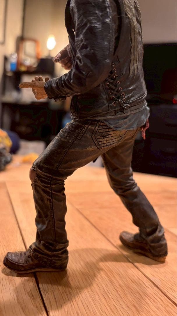 ウォーキングデッド　ダリル　フィギュア クロスボウ付き