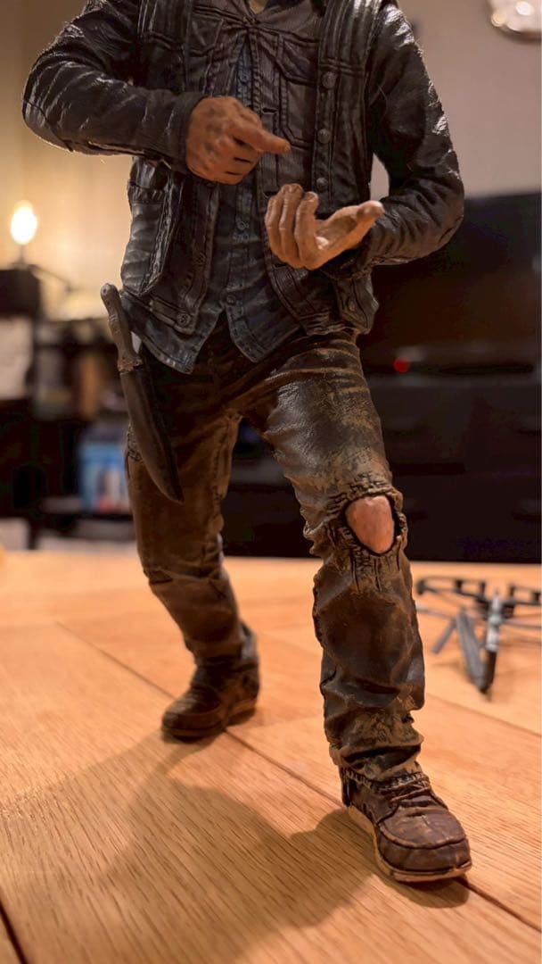 ウォーキングデッド　ダリル　フィギュア クロスボウ付き