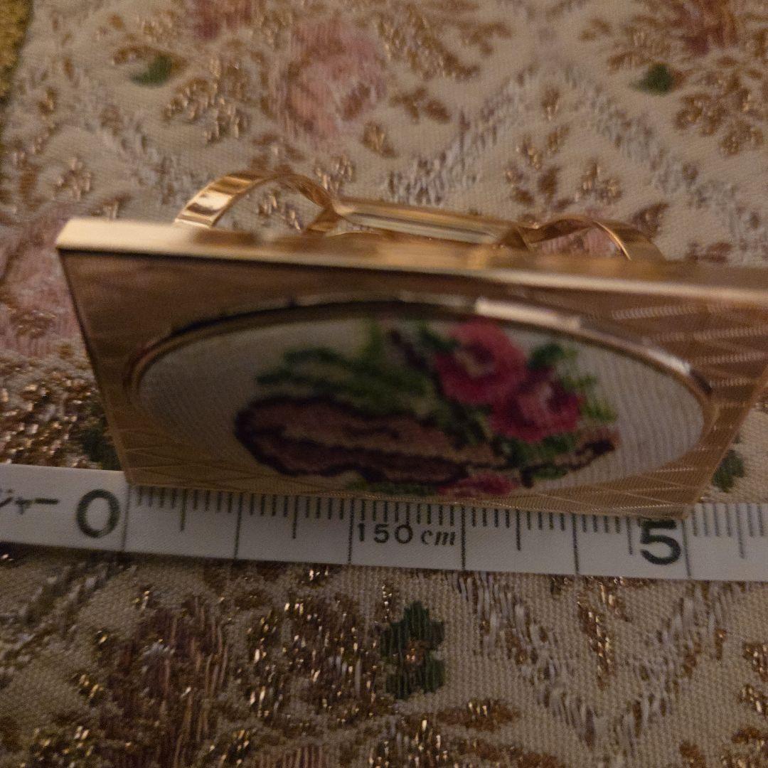 ヴェルサイユ宮殿購入小物入れ &ウイーン購入伝統工芸プチポアンリップケース