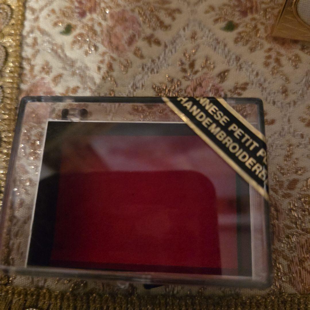 ヴェルサイユ宮殿購入小物入れ &ウイーン購入伝統工芸プチポアンリップケース