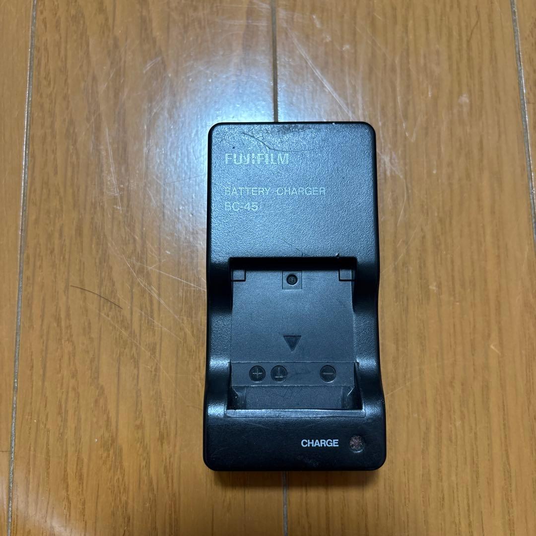 FUJIFILM FINEPIX Z Z100 8.0メガピクセル ピンク