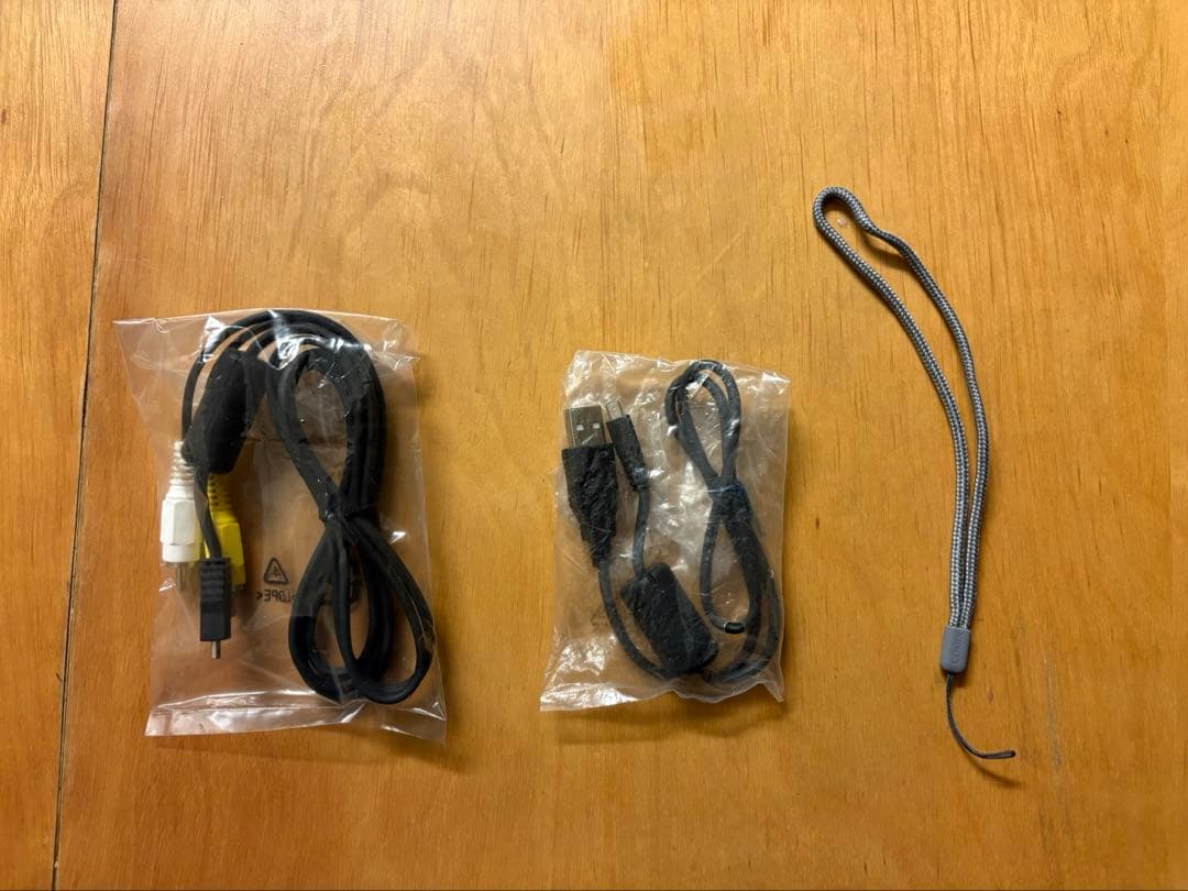 LUMIX DMC-FX37 コンデジ10メガ　動作確認済　完備品