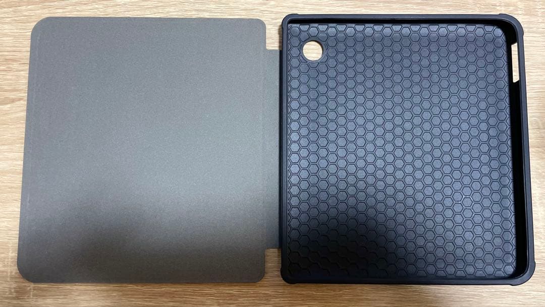 KoboLibraColourブラック＋9H保護フィルム＋手帳型カバーほぼ未使用