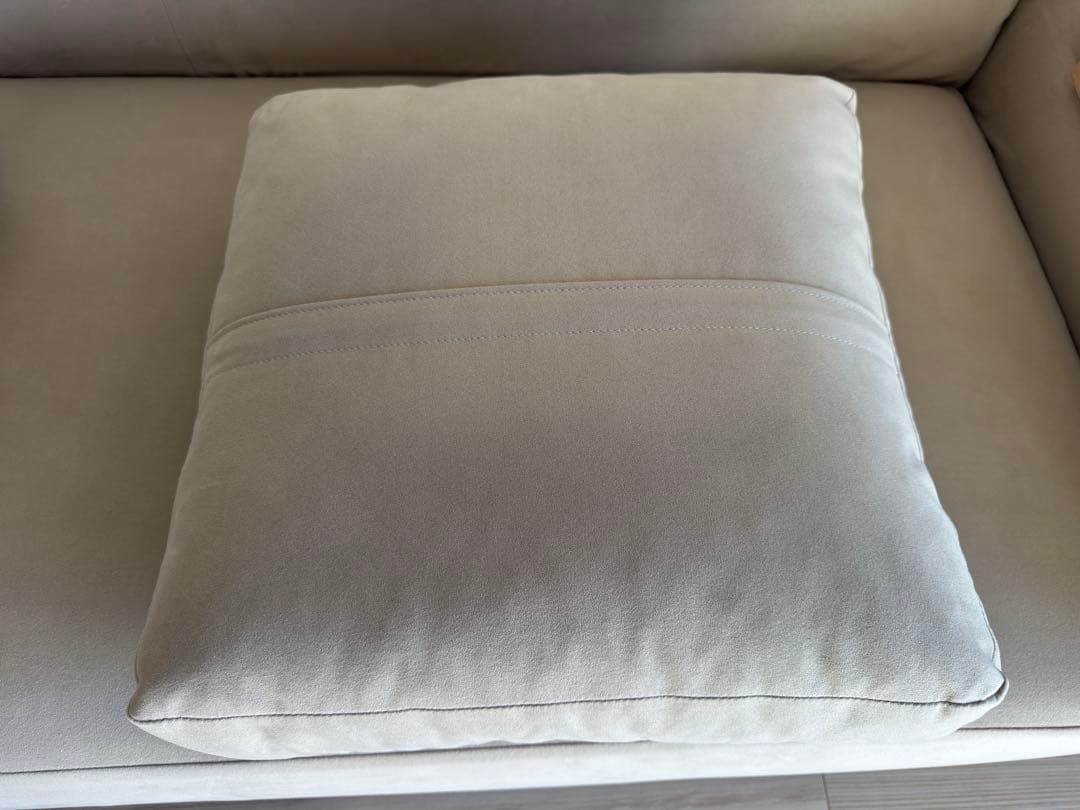 NOYES Decibel C4ワイド3人掛け片肘 ソファー　肘掛け付き