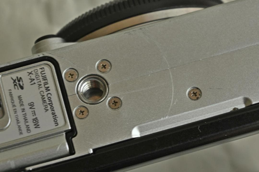 FUJIFILM X-A1 純正バッテリー＆チャージャー・無限写ルンです