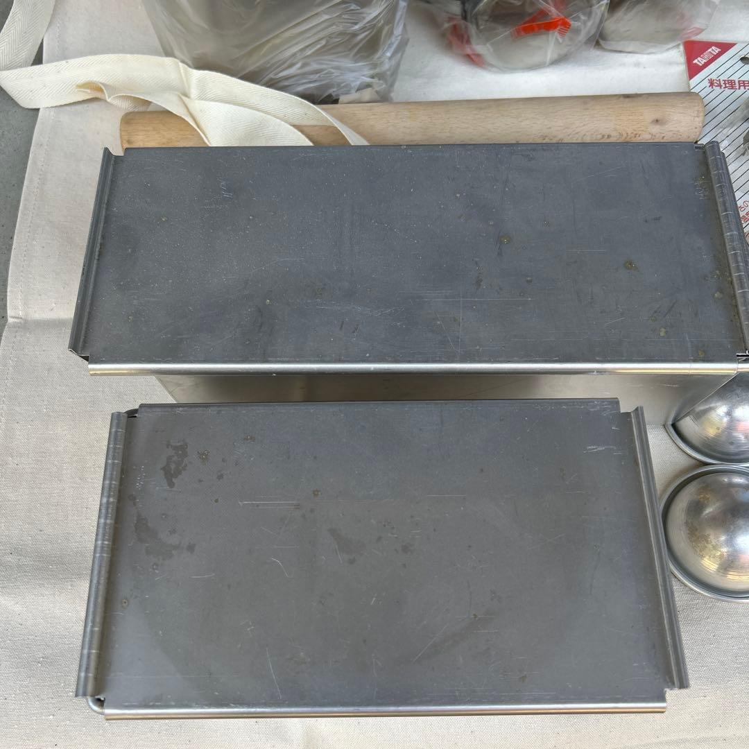 食パン型　その他諸々のセット　エプロン付き