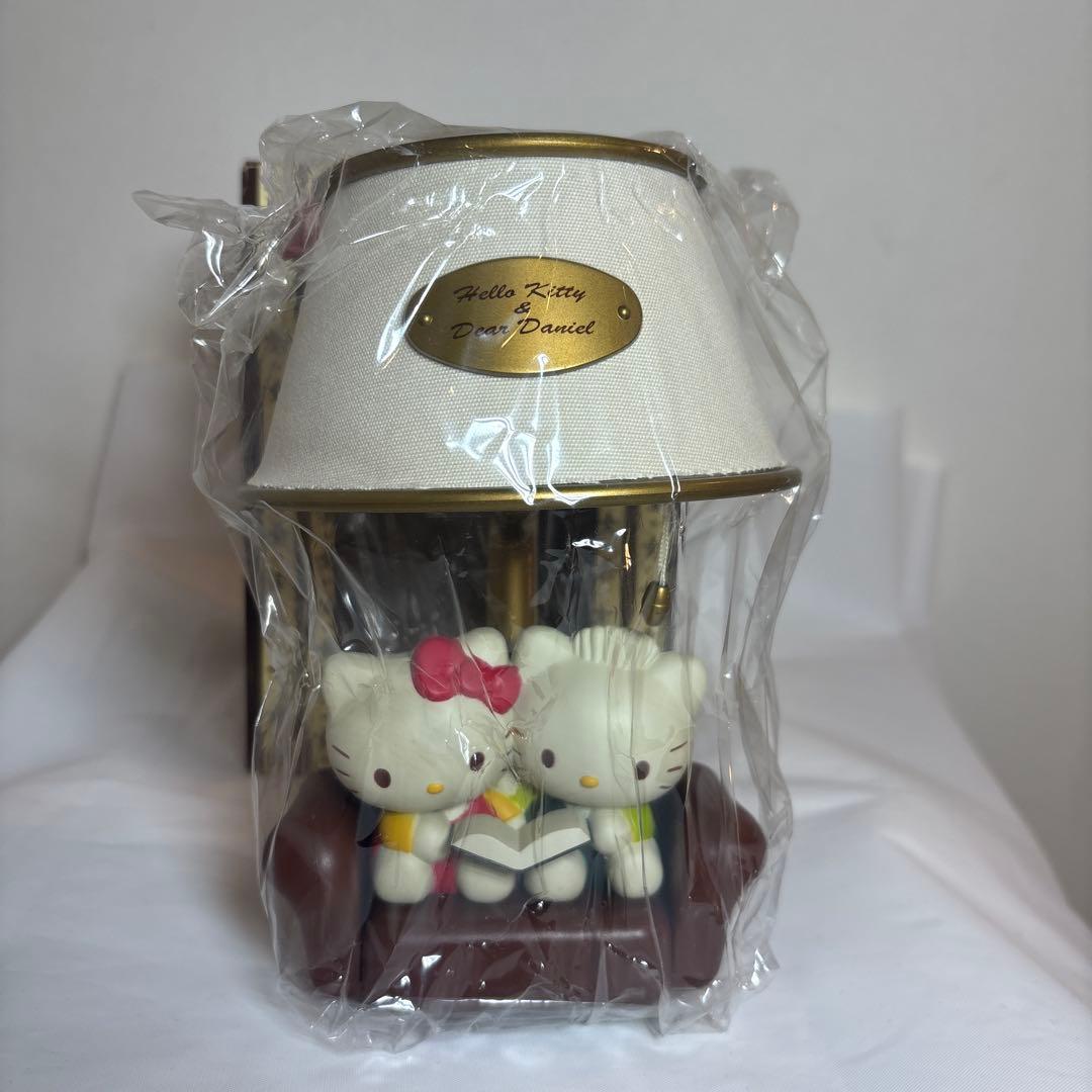 希少　ハローキティ&ディアダニエル レトロタイプルームライト