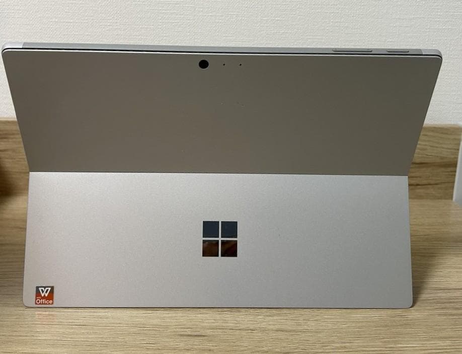 Microsoft SurfacePro5 m3,4G,128GB ジャンク