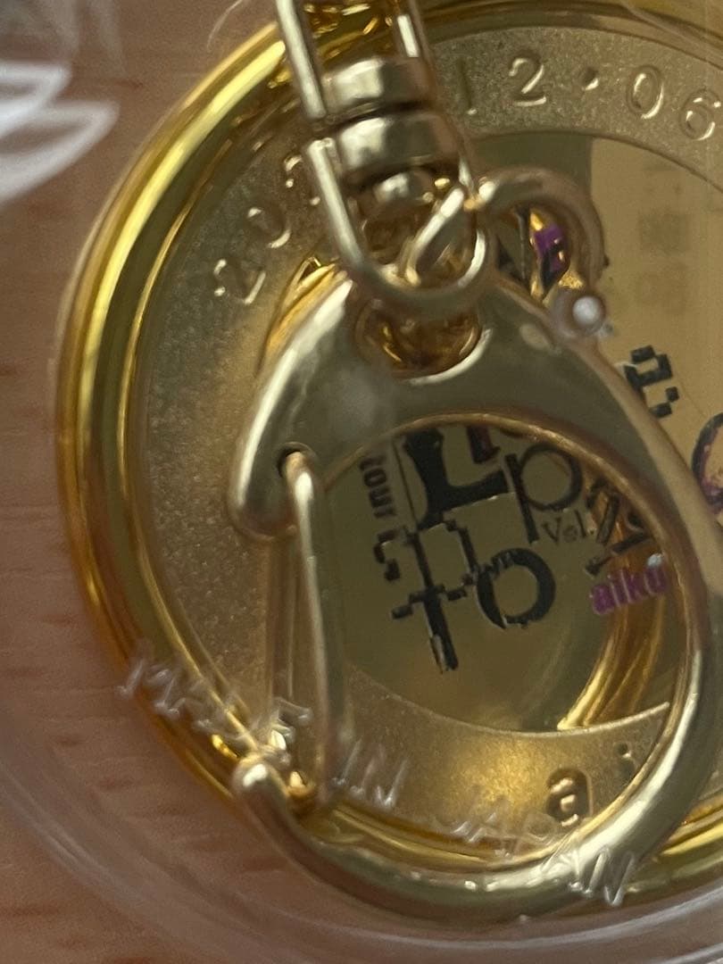 aiko LLP24.9 メダルキーホルダー 3個　会場限定ステッカー 2枚