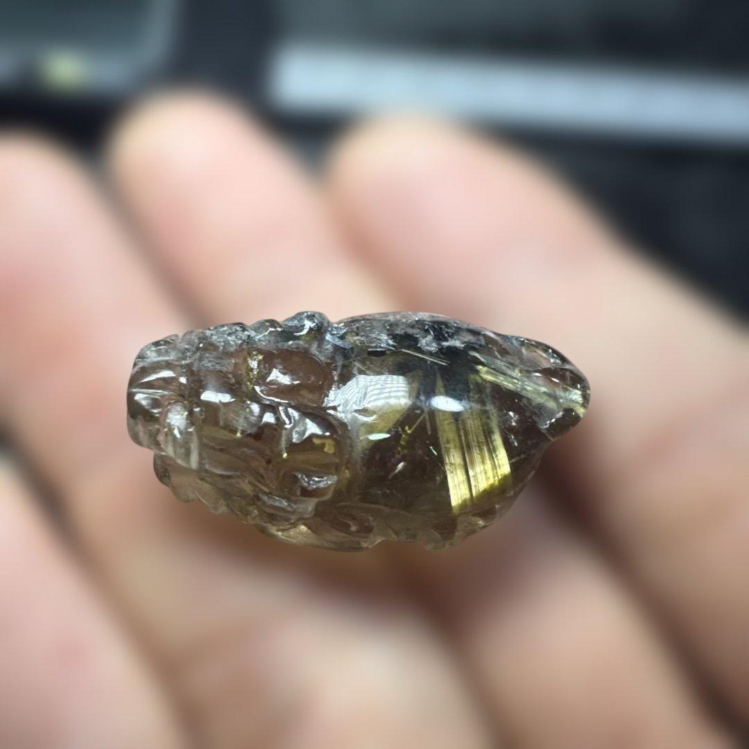 【高品質】ゴールドルチル　龍亀　天然石置物　2個セット　台座付