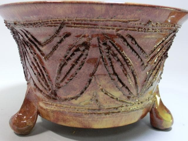 蓋物■中川一辺陶 作？ 茶釉「黄イラボ 飛鉋（とびかんな）とんがり鍋」 蓋鉢■