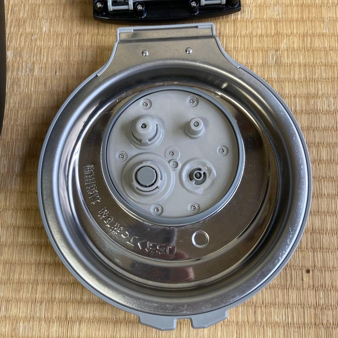 2021年製 パナソニック 炊飯器 5.5合 可変圧力IH式 SR-MPA101