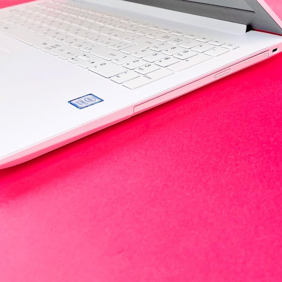 Corei7❣️Windows11✨️おしゃれ白✨️薄型ノートパソコン快適SSDカメラ